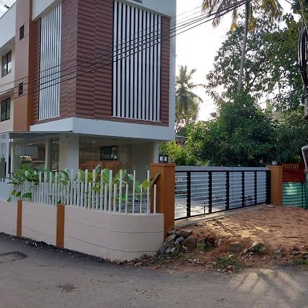 Hotel Mannat Residence Thiruvananthapuram Екстер'єр фото