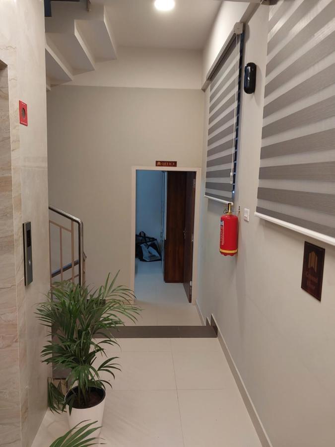 Hotel Mannat Residence Thiruvananthapuram Екстер'єр фото