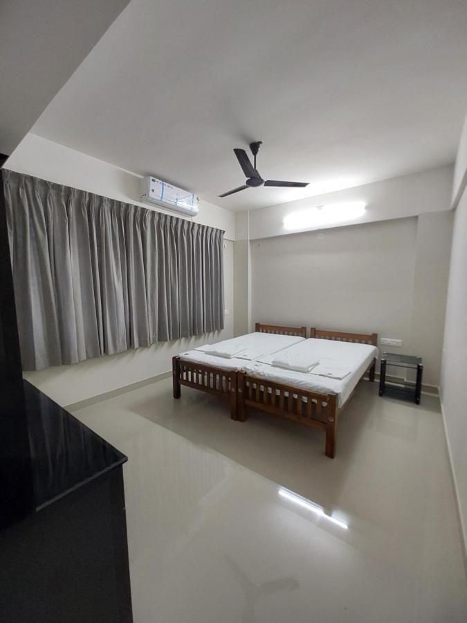 Hotel Mannat Residence Thiruvananthapuram Екстер'єр фото
