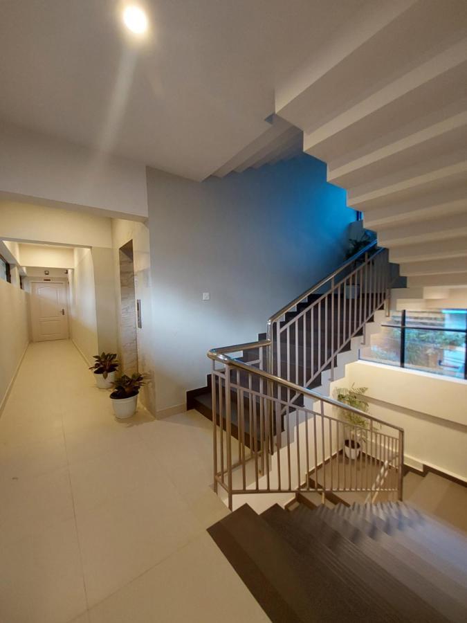 Hotel Mannat Residence Thiruvananthapuram Екстер'єр фото