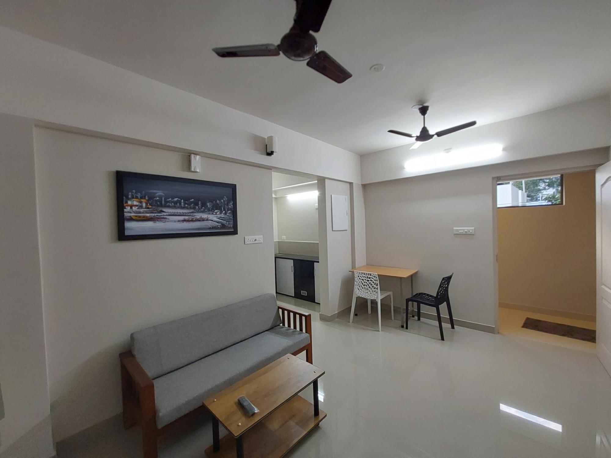 Hotel Mannat Residence Thiruvananthapuram Екстер'єр фото